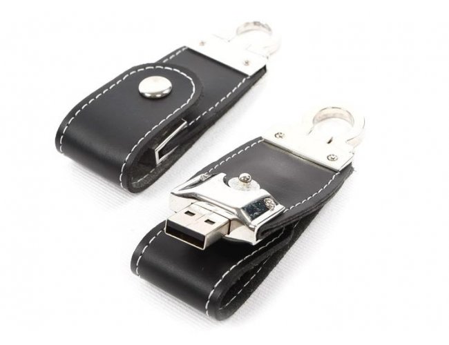 PEN DRIVE COURO - INF C184 Capacidade 8GB