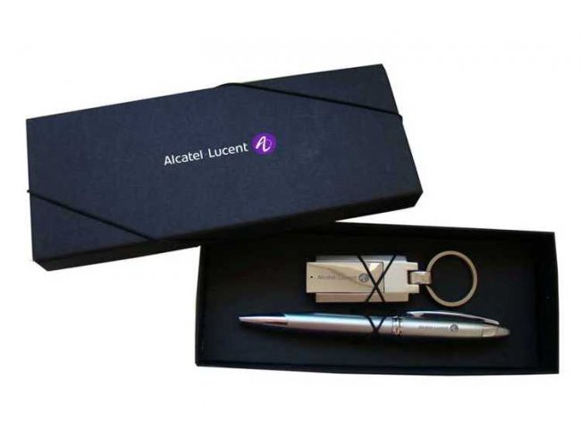 KIT CANETA E PEN DRIVE - INF 10362